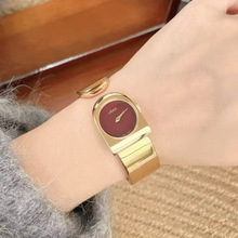 ����ɯ�¿�ԕr�Џ͹�С������C���Ůʿ�ֱ�Ů���羳���Q