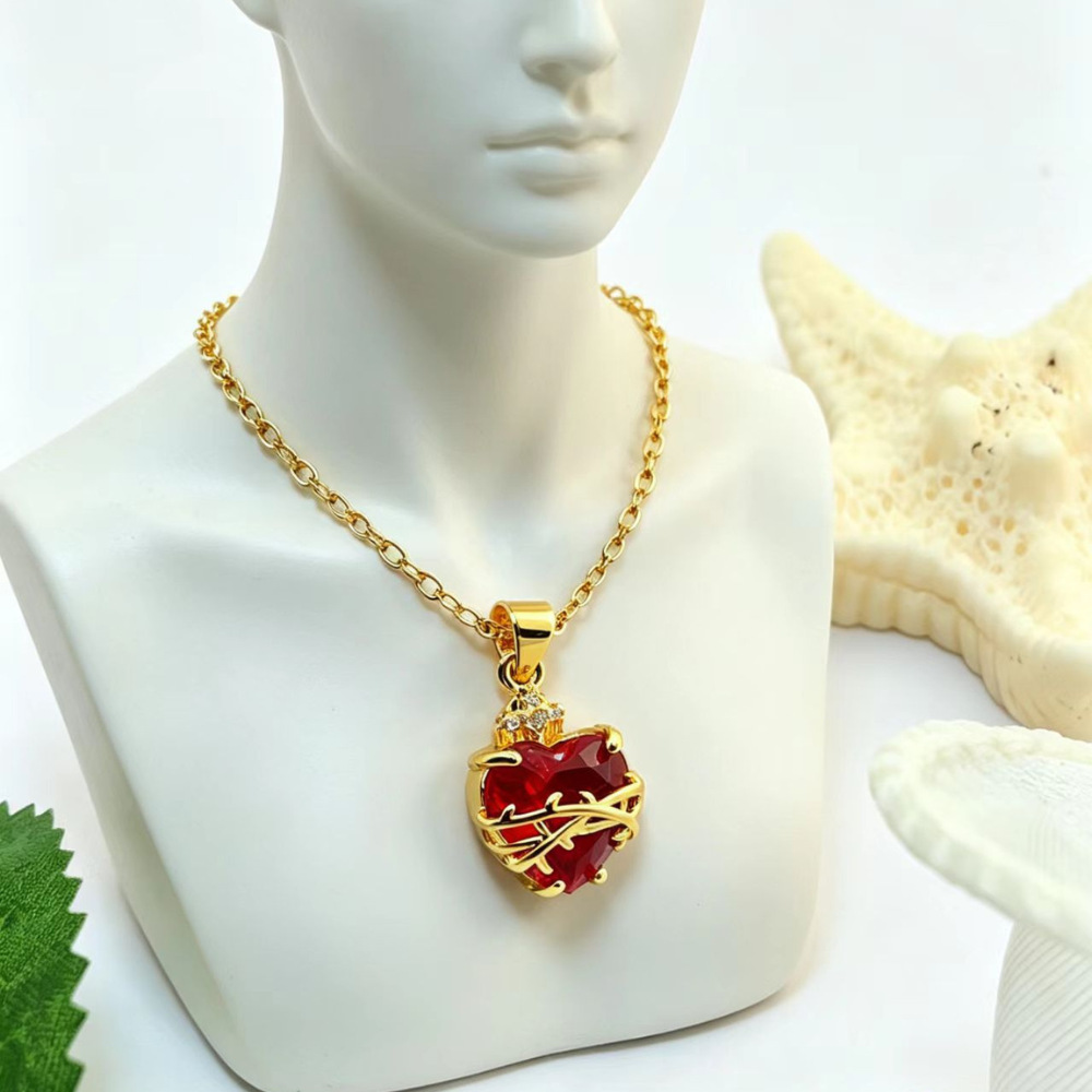 Cross-Border Manufacturer European and American Style Minimalist Red Crown Heart Necklace Copper Plated with Noble Gold Zircon Necklace Pendant