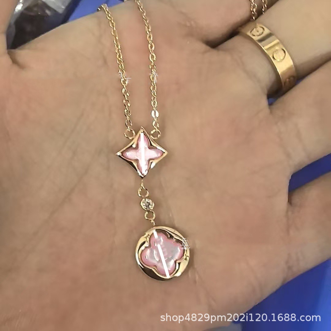 ロバの家四葉草四花五花ブレスレット女性用18Kローズゴールドメッキ軽奢菱形丸型白貝母ネックレスins