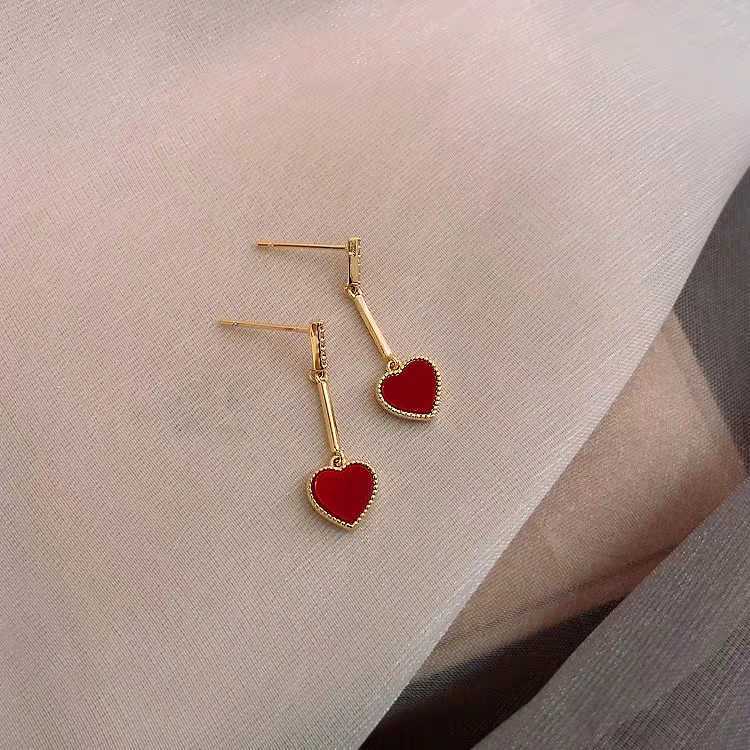 Red Love Earrings 925 Silver Needle Temperament Simple Small Peach Heart Earrings Christmas Earrings display picture 7