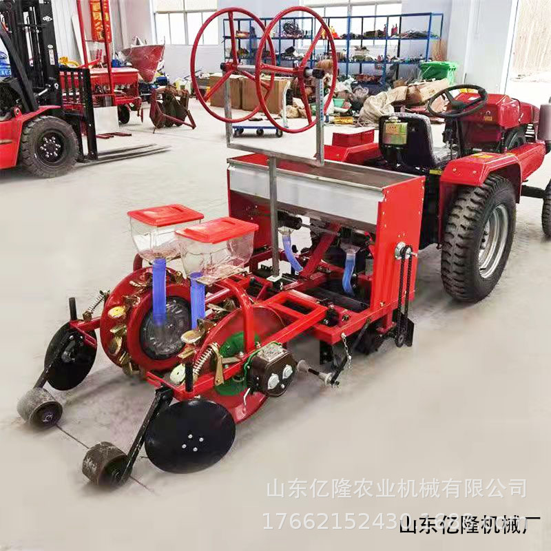 毛豆播种覆膜机厂家 花生玉米免扣膜播种机 谷物播种喷药覆膜机