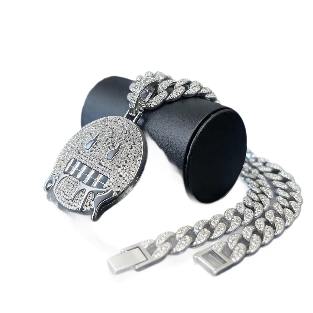 Ventas transfronterizas calientes de hip-hop cara de hielo emoji colgante personalidad cara sonriente aleación de diamantes cadena cubana al por mayor