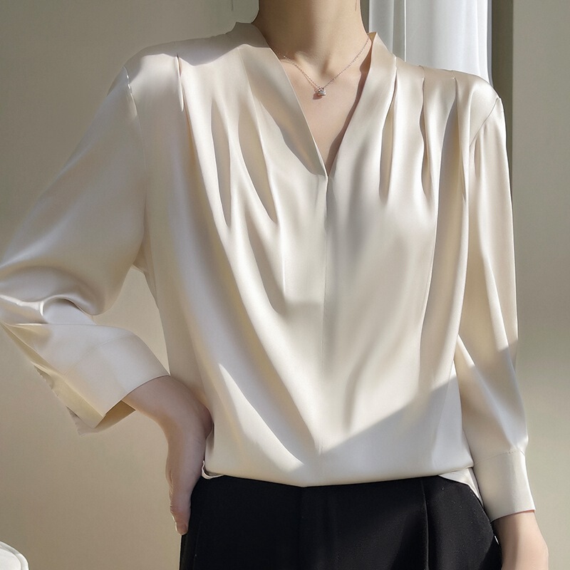 High-grade Silk Satin V-neck Shirt Women's Spring and Summer Loose Large Size Design Niche Acetic Shirt Korean Style White