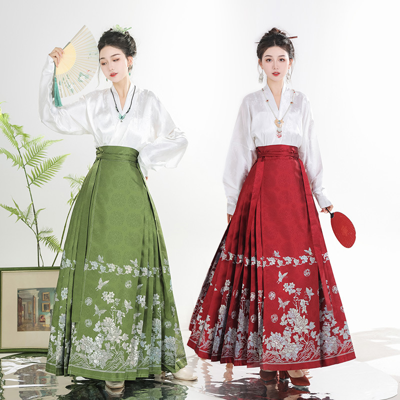 洛竹汉服【蝶恋花】新中式螺钿马面裙配上衣飞机袖日常套装女汉服