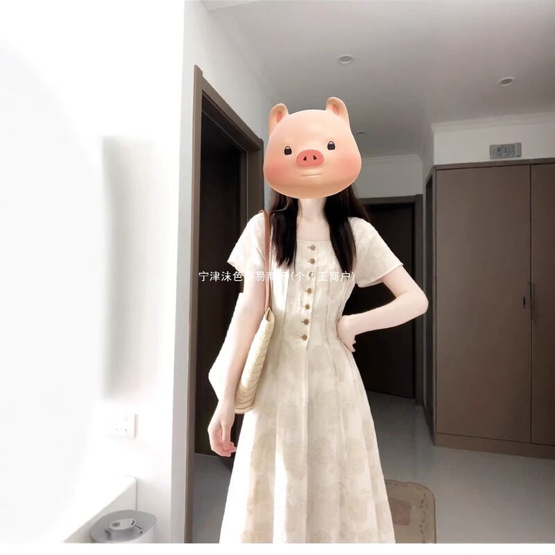 2026 Tall Women's White French-Style Dress with a Cinched Waist, Extended Length, Summer Beauty, Square Neck, Elegant Little Dress