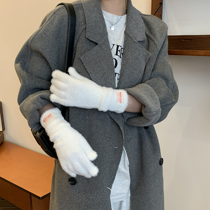 Guantes de invierno caliente, grueso y alargado 2025 nuevo muñeca larga de peluche pantalla táctil guantes de punto al por mayor