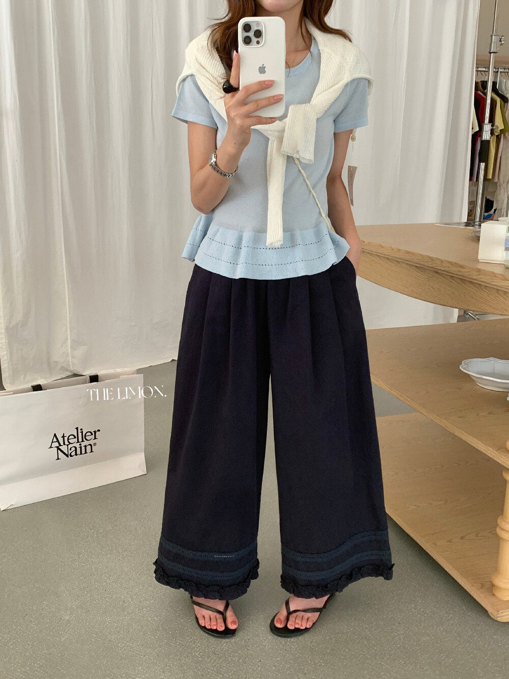 Quần culottes nữ ống rộng cạp cao chun, thiết kế viền ren bèo nhún, dáng suông 9 phân, phù hợp mùa xuân hè — màu đen, Xanh đen, Xanh da trờicolor, màu trắng chi tiết 22