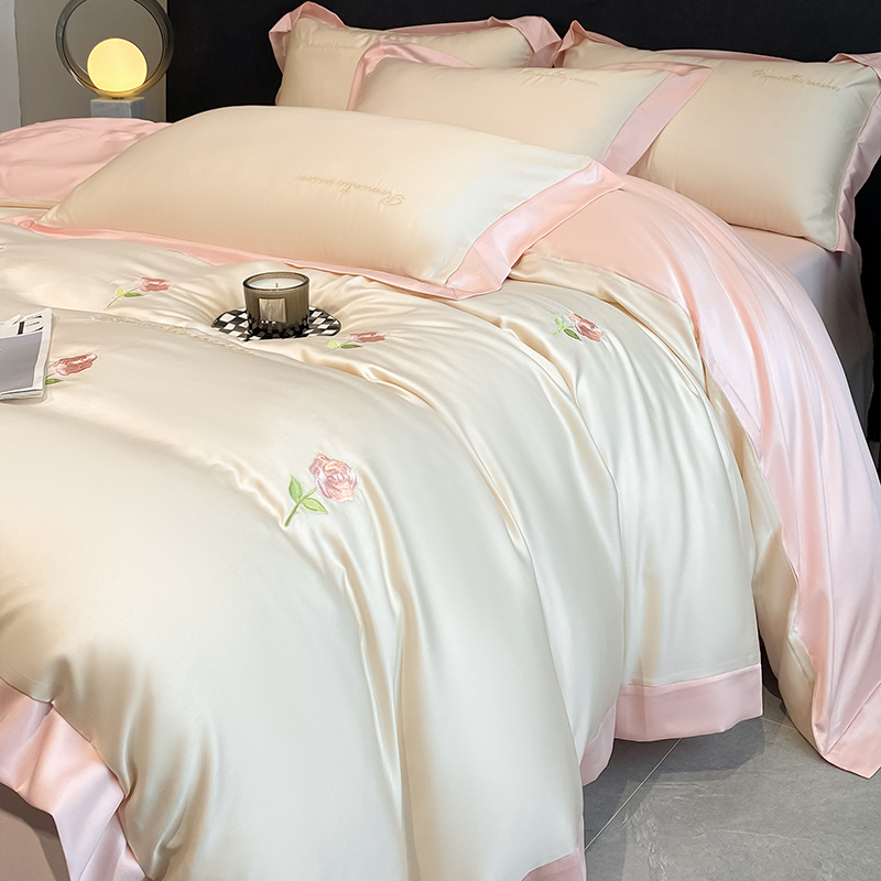 2025 verano lavado cama de seda de hielo juego de cuatro piezas sedoso sueño desnudo dormitorio de estudiantes ropa de cama de lujo ligero juego de tres piezas