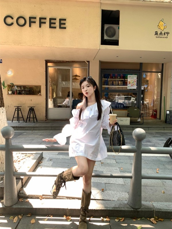 法式温柔风荷叶边斜肩连衣裙女早秋季气质感绝美宽松a字短裙|undefined