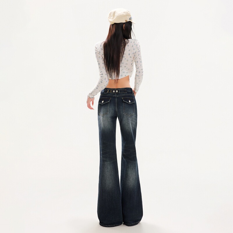 Straight-leg, flared, slim-fit jeans with a washed, vintage finish and Parisian-style buttons