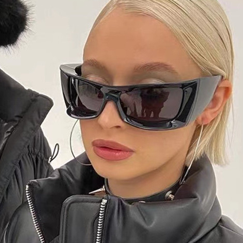big sunglasses