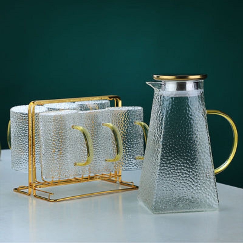 Fábrica al por mayor vidrio martillado botella de agua fría material de vidrio de borosilicato botella de agua fría hogar cuadrado jugo olla