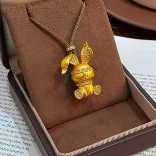 高保色沙金点钻拉丝蒙眼顺心兔吊坠项链可爱兔子挂坠毛衣链送女友