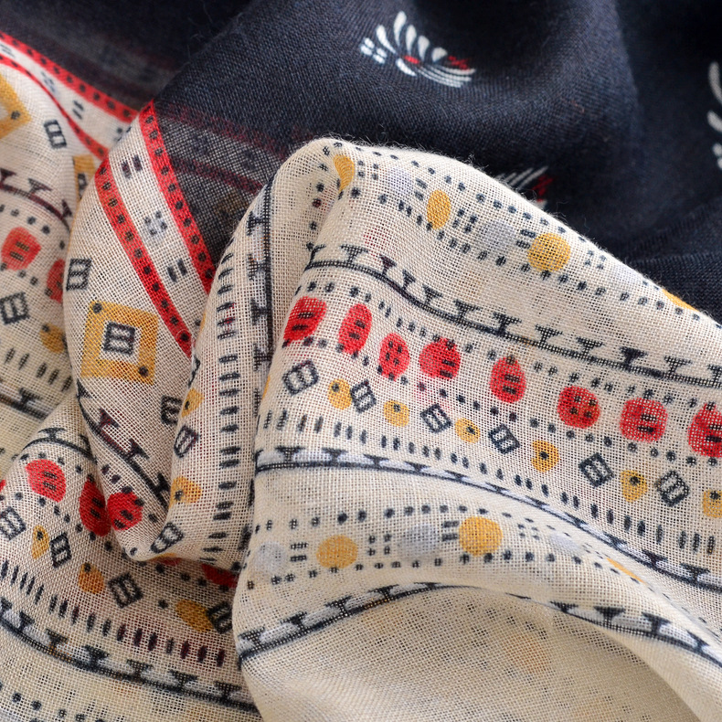 Comercio exterior Exportación arte color sólido púrpura azul geométrico playa toalla bufanda 2021 nueva primavera y verano viajes borla bufanda larga