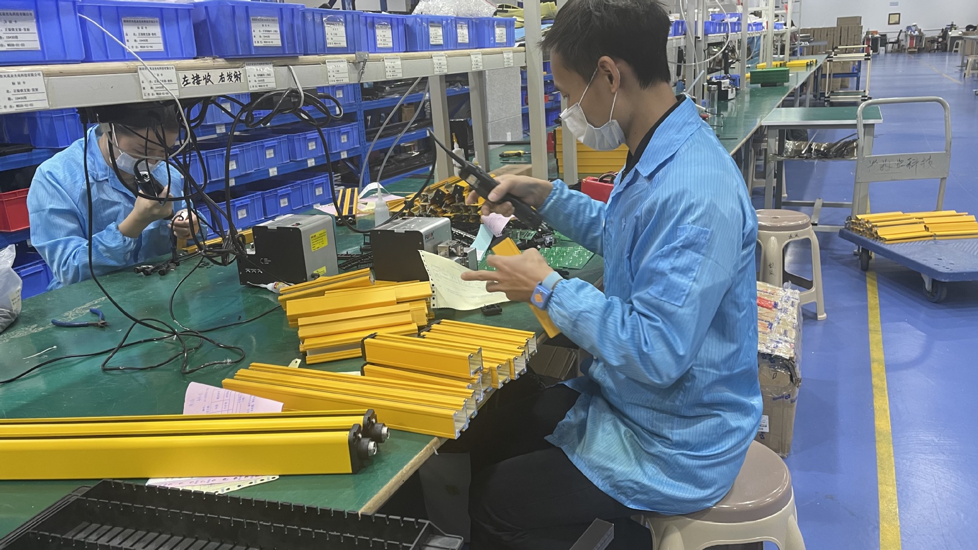 安全光栅光幕工厂生产车间 (84).JPG