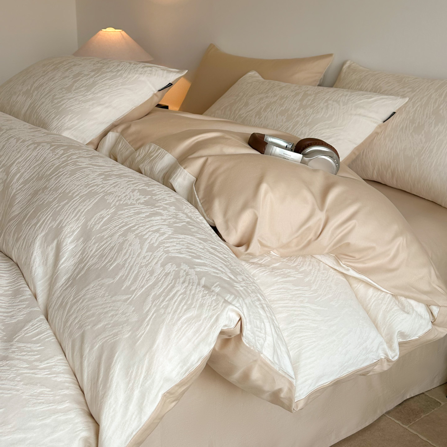 A clase Jacquard 60 cama de cuatro piezas de algodón 100% algodón ligero de lujo de alta calidad sábanas de cama de tres piezas