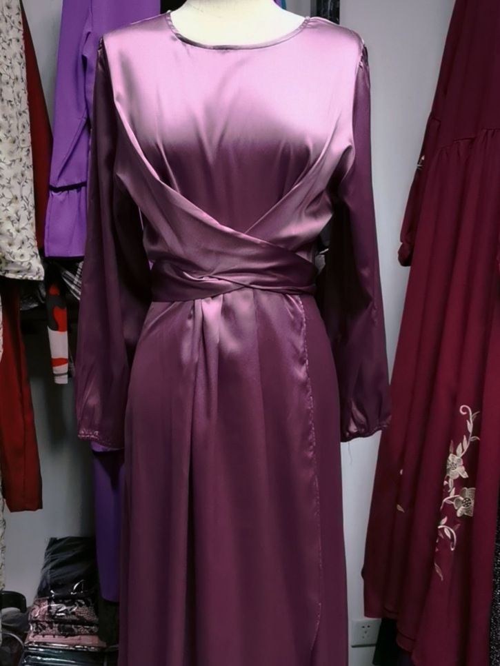 Elegantes Damen Satin Kleid Mit Laternenärmeln Und Bindegürtel_voghion.com