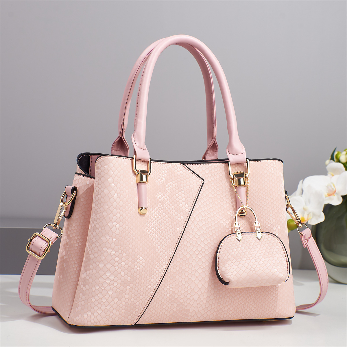 Hermoso bolso de hombro, bolso de mujer, bolso de mujer, temperamento universal, nuevo bolso coreano, moda para mujeres