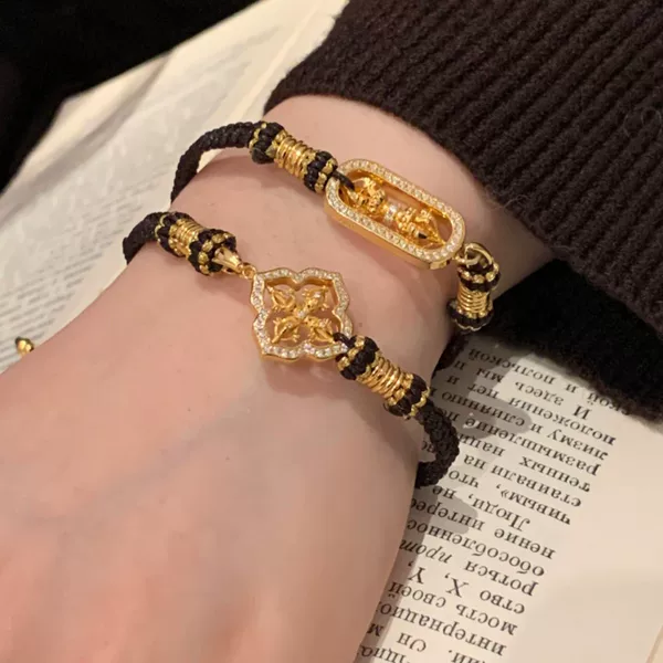Xiaohongshu's Popular Ancient-Style Braided Rope Vajra Bracelet, New Red Rope Bracelet for the Year of Birth, Attracts Wealth and Good Fortune, with Transfer Beads