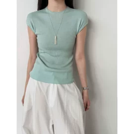 女式衬衫;连衣裙;女式T恤