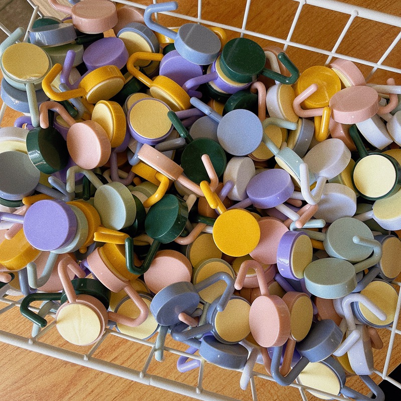 Hook Adhesive Hook Strong Punch-free Kitchen Bathroom Door Rear Desktop Dormitory Table Side Toilet Toilet Toilet Hanging Paper Towel