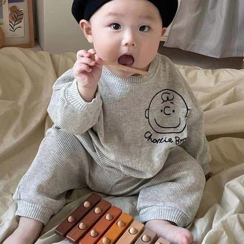 Korean version of ins children's clothing for infants and toddlers autumn new graffiti cartoon head sweatshirt pants suit two-piece set
