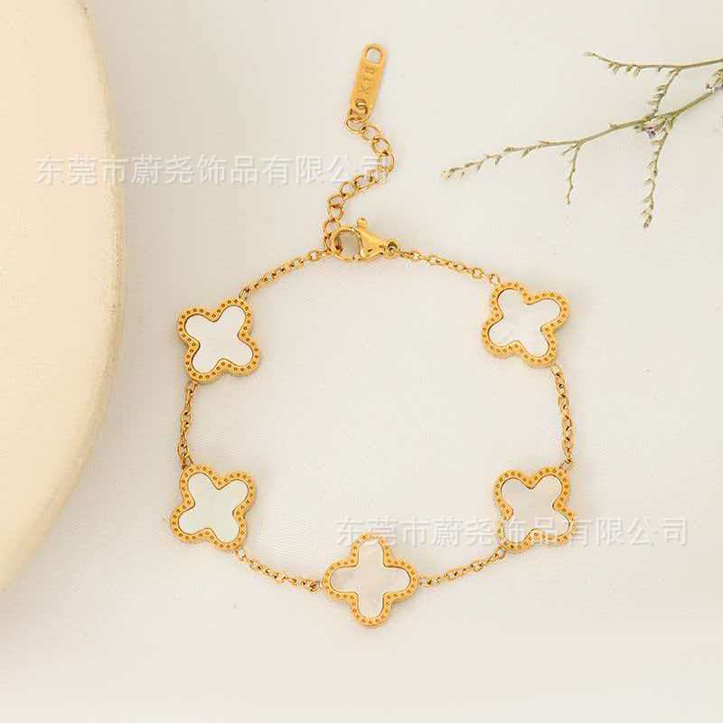 Titanium Steel 18K Flat Four-Leaf Clover Bracelet for Women, Korean Style, Simple and Unique, Ins Niche Set, Plant and Flower Chain