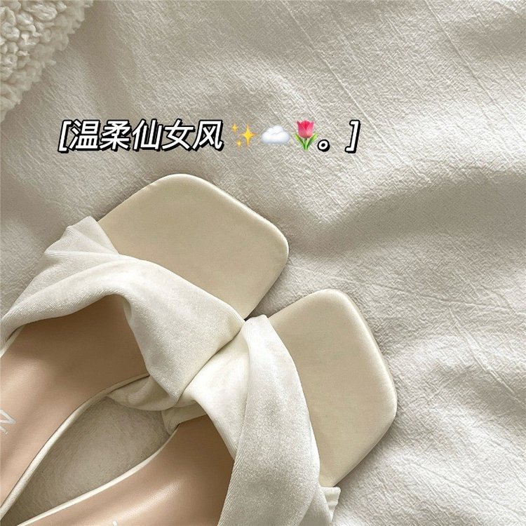 Zapatillas de cara casual francesa para mujeres 2026 nueva moda de verano, tacones gruesos con falda de talón frío image 3