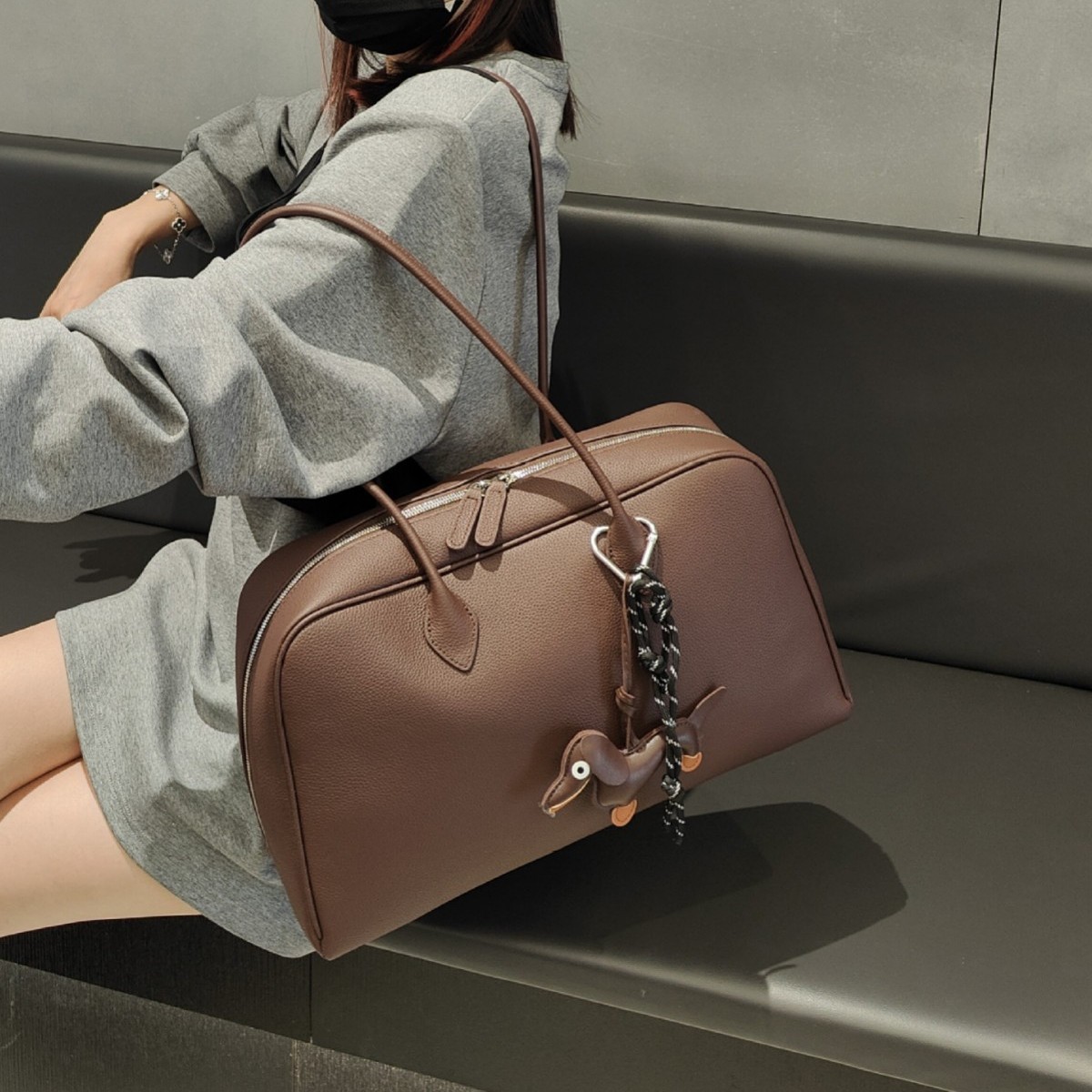 Top Grain Cowhide Leather Boston Pillow Bag - Korean Niche Large Capacity Underarm Shoulder Bag, Commuter Tote Bag - Thumbnail 3