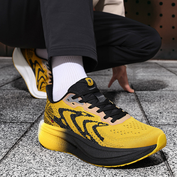 Shock-absorbing breathable lightweight running sneakers for men and…