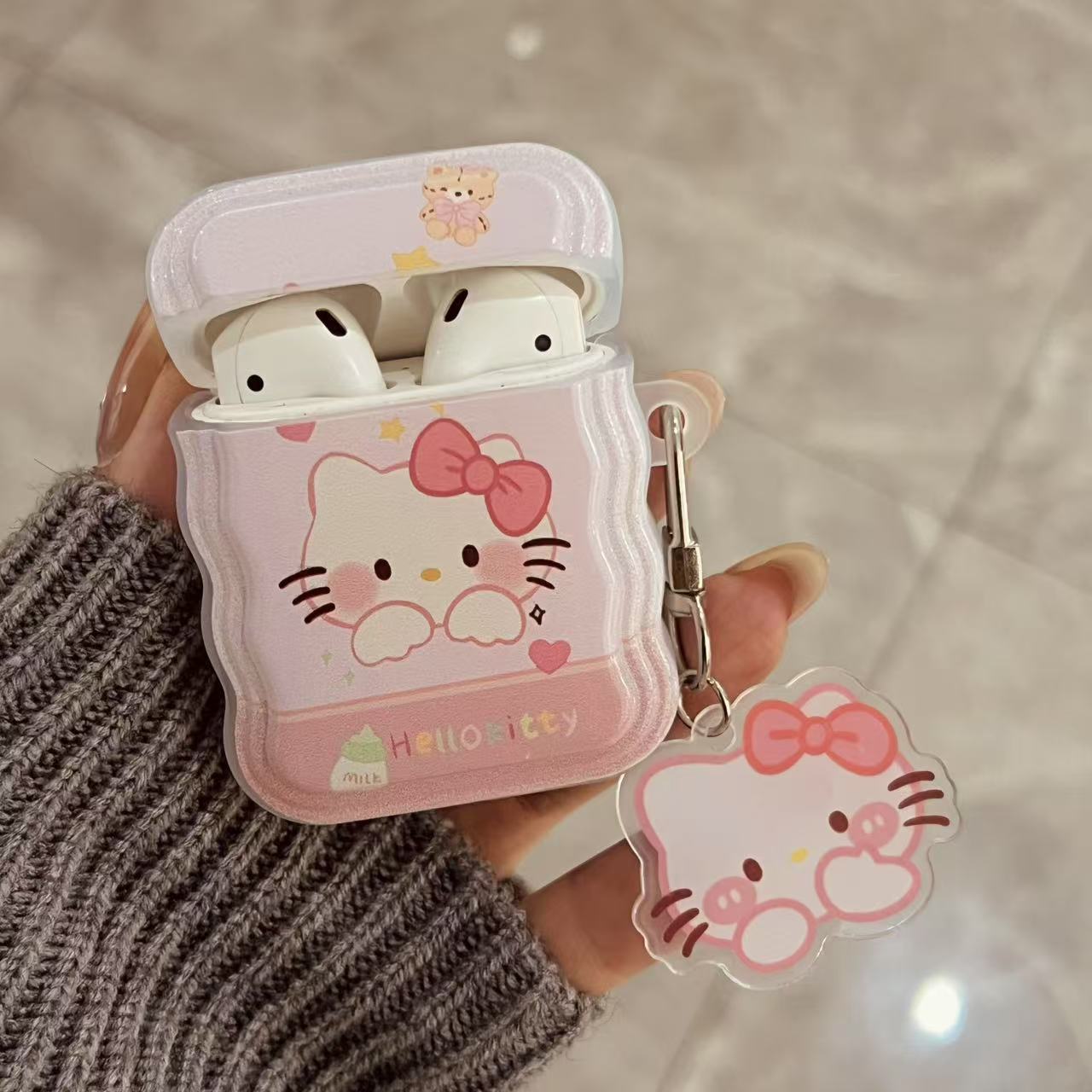 Cute Hello Kitty Wireless Bluetooth Headset with High Sound Quality Suitable for Huawei Vivooppo Apple Binaural Sports Headset