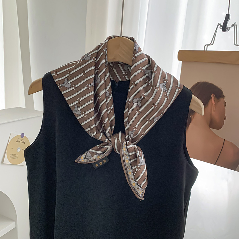 Bufanda de seda, bufanda cuadrada pequeña, nueva flor de anacardo, bufanda de seda de imitación, protección para el cuello de alta calidad, bufanda, chal, diadema