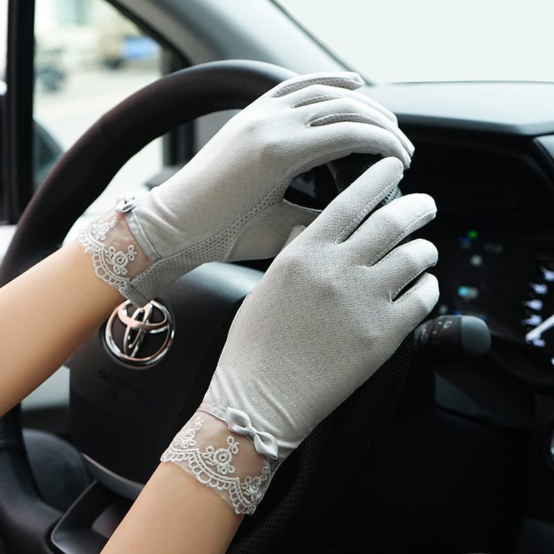 Ice Silk Summer Driving and Cycling Non-Slip Women's Lace Sun Protection Gloves Spring and Autumn Thin Elastic Short Gloves