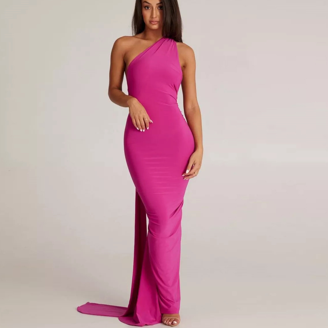 优雅气质斜肩女裙车展晚会小礼服裙露背褶皱紧身不规则拖地连衣裙