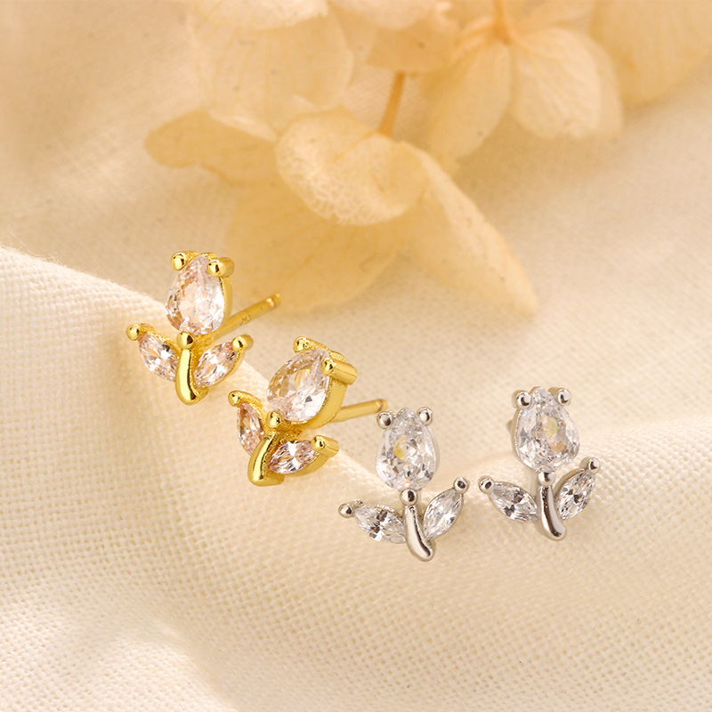 鬱金香鑲鑽耳釘女2024年新款小眾設計輕奢花朵耳飾精緻氣質耳環