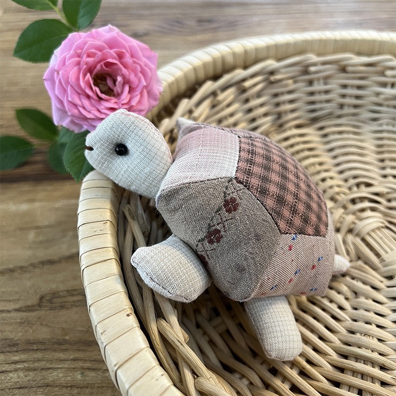 Titular de la aguja de girasol hecho a mano DIY bordado paquete de material de doble uso Lu bordado patchwork broche joyería novato bolsa de costura