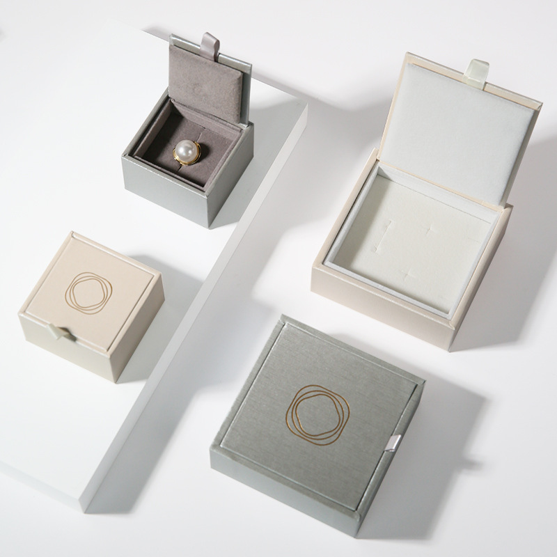 ins风植绒盒现货饰品木盒耳饰项链戒指经典绒布盒珠宝盒首饰盒