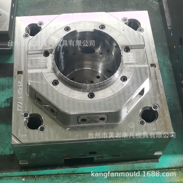 1加仑塑料油漆桶模具 塑胶桶生产模具 食品包装桶模具