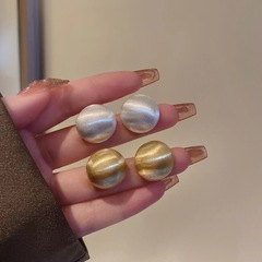 シンプルな大衆円形伸糸艶消し女性イヤリング女性s925銀針金属冷たい風イヤリング卸売り