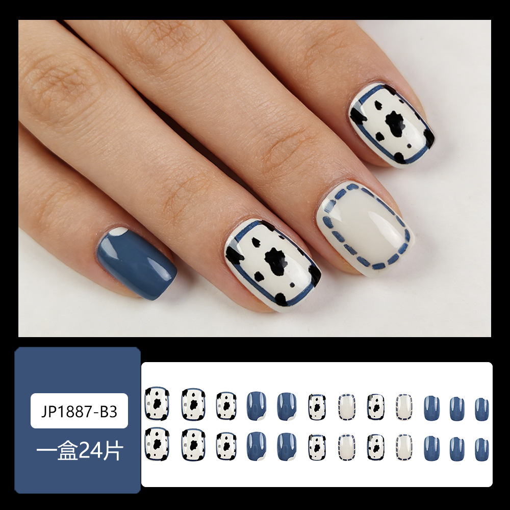 Azul y blanco de vaca manicure, manicure corta, fresca y encantadora, 24 piezas empaquetadas, parches de uñas terminados.