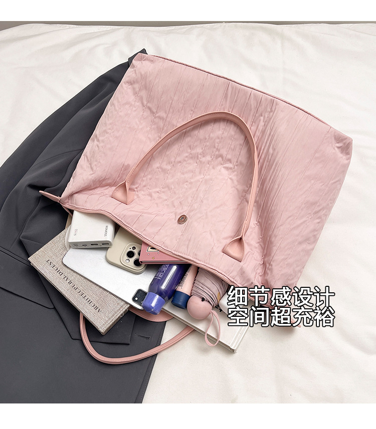 Wrinkled Nylon Handheld Travel Bag Women Large Capacity Single Shoulder Luggage Tote Lightweight Short Trip Business Trip Fitness Storage Bag
