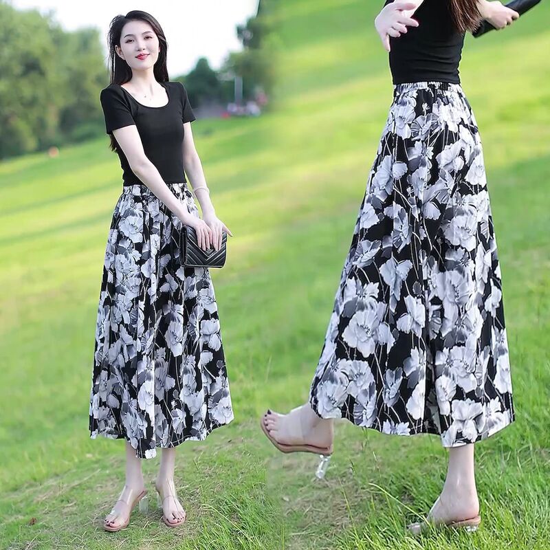 New Fashion Floral Wide-Leg Pants with Elastic Waist, Satin Breathable, Hip-Covering, Slimming Cropped Pants for Women, Mom Style