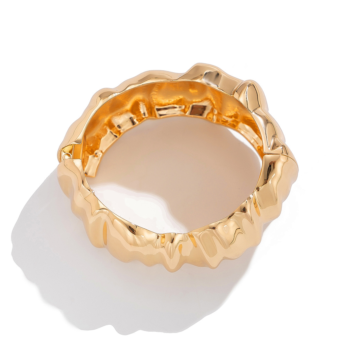 66g Weight wristband, Bangle Classification Alloy Chain Material Street Occasion Alloy Material Geometric Pattern Women's Gender Plating Design Retro, Exaggerated Style Retro Exaggerated Geometric Alloy Bangles Wholesale 13