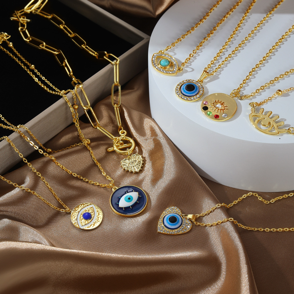 Fashion Devilu0027S Eye Alloy Enamel Rhinestones Womenu0027S Pendant Necklace