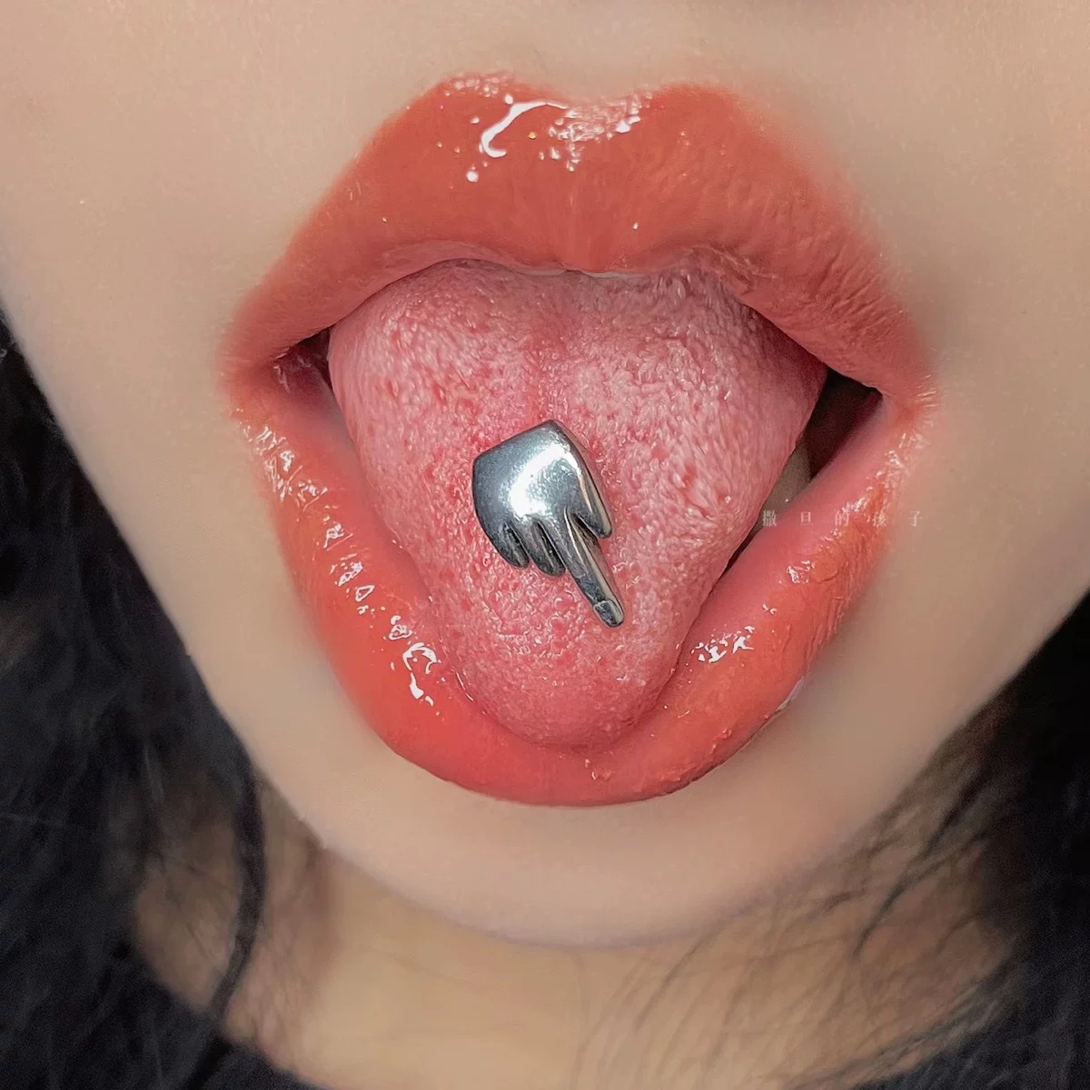 Tongue Ring External Thread Titanium Steel Vertical Middle Finger Punk Disco Tongue Piercing Jewelry detail image 4