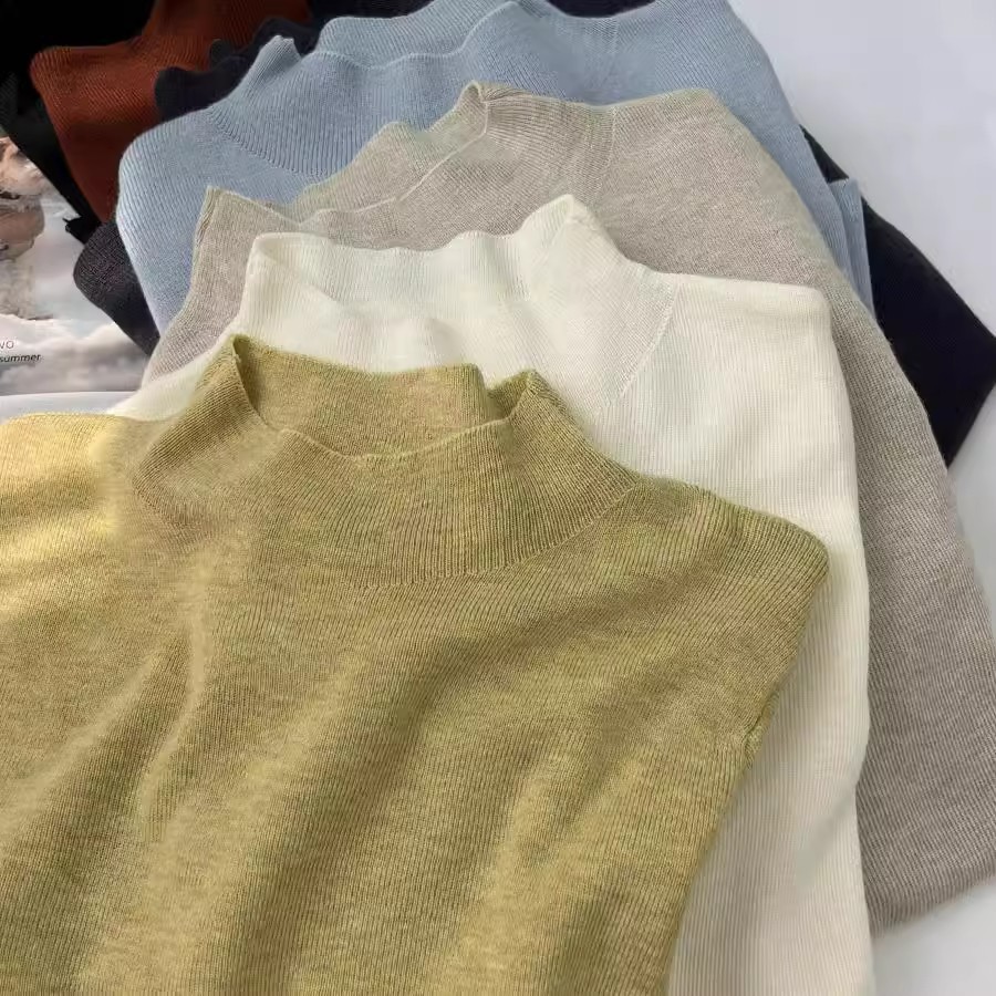 Extra large woolen knitted sweater