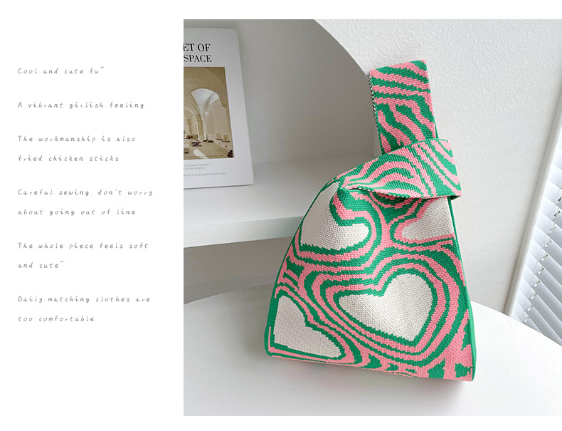 Women's Medium Polyester Heart Shape Streetwear Open Shopping Bags display picture 6