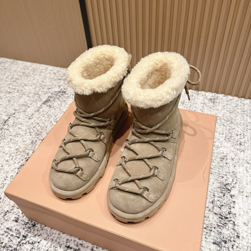 25年秋冬新款 小MIU雪地羊羔短靴 保暖厚底女靴|undefined