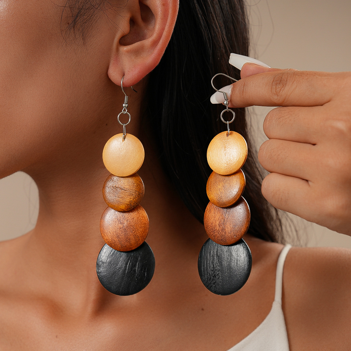 Europa y los Estados Unidos retro cuentas de madera transfronterizas cuentas geométricas ganchos de orejas redondas bohemias personalidad nicho de alta calidad pendientes para mujeres