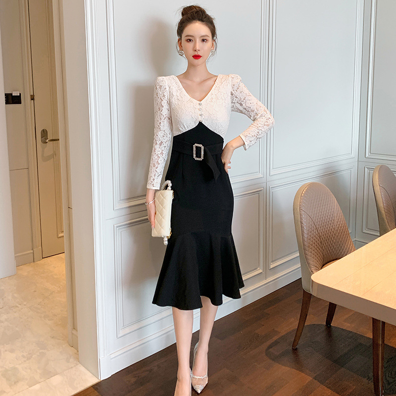 Đầm ôm body nữ cổ chữ V ren đuôi cá — Đen trắng